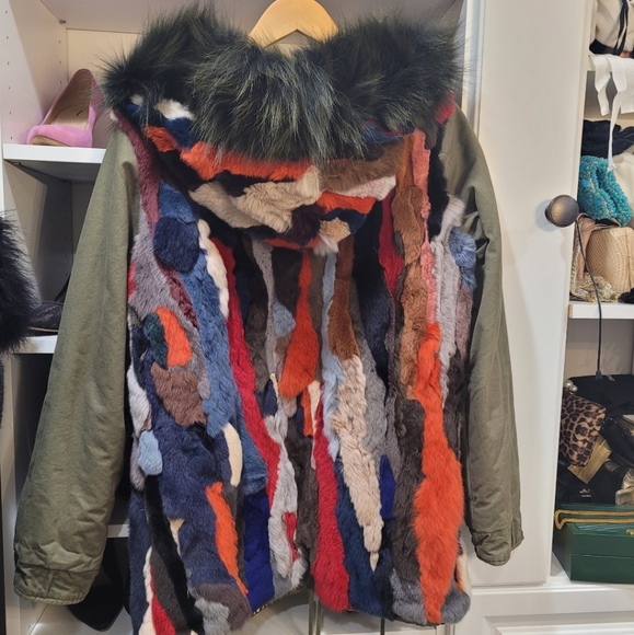 Aqua Capsule Macys Fur Parka !!! Beautiful sz Small oversized reversible!!! - Picture 2 of 7